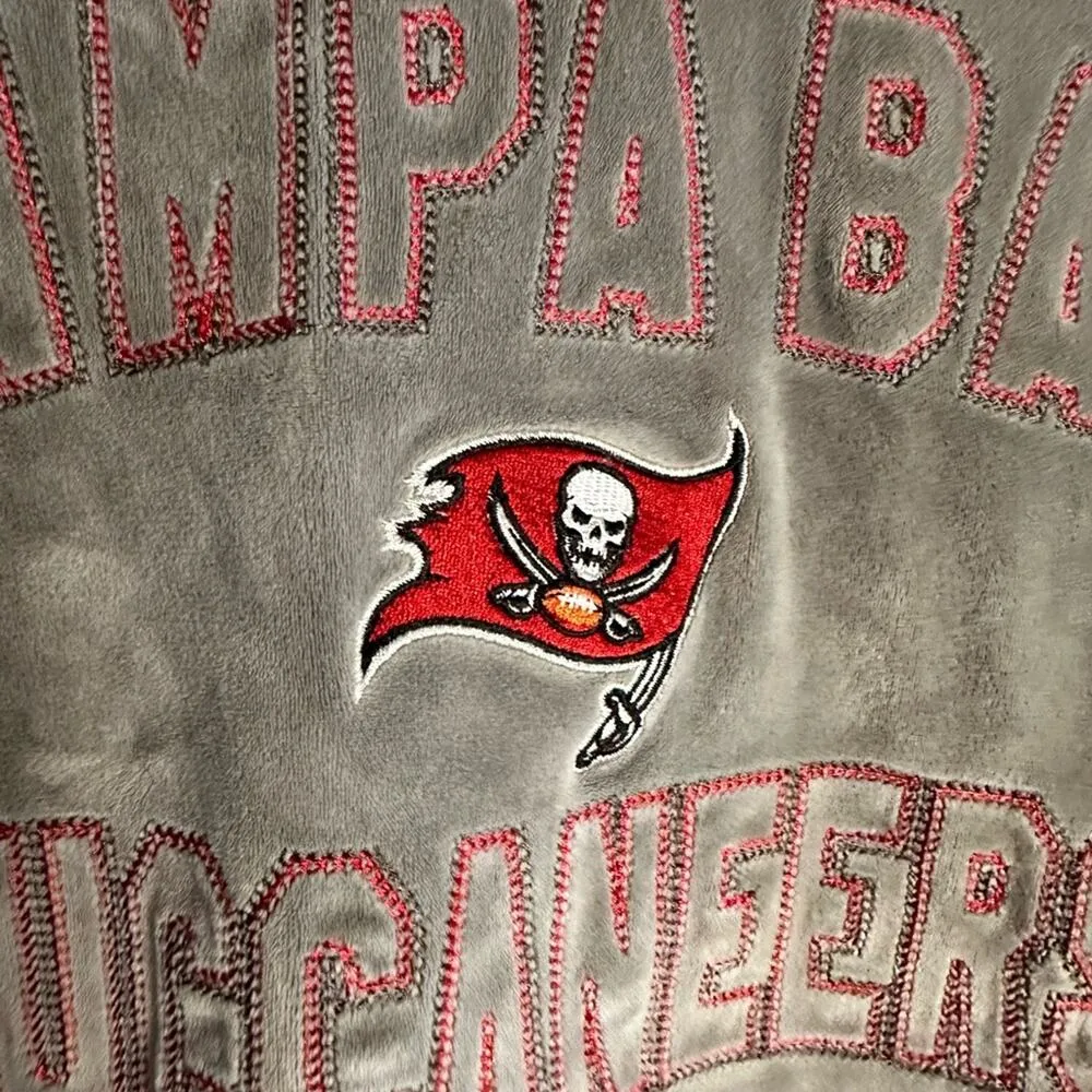 Tampa Bay Buccaneers Grey Velour Crop Sweatshirt Embroidered Football Pullover - Image 6