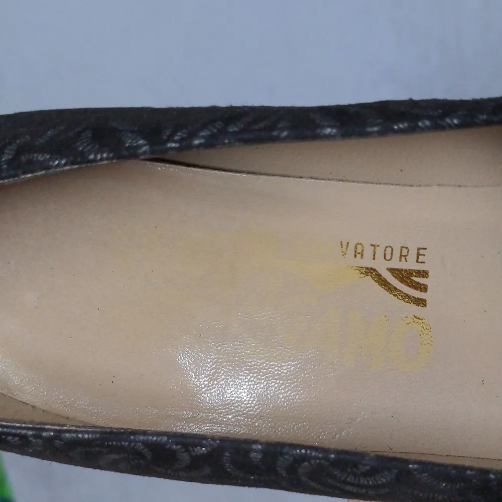 Salvatore Ferragamo Womens Classic Pump Heel Black Leather Abstract Slip On 6.5B - Image 9