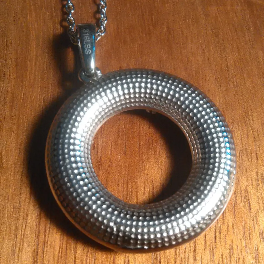 Malagasy Labradorite Stainless Steel Circle Pendant Necklace - Image 5