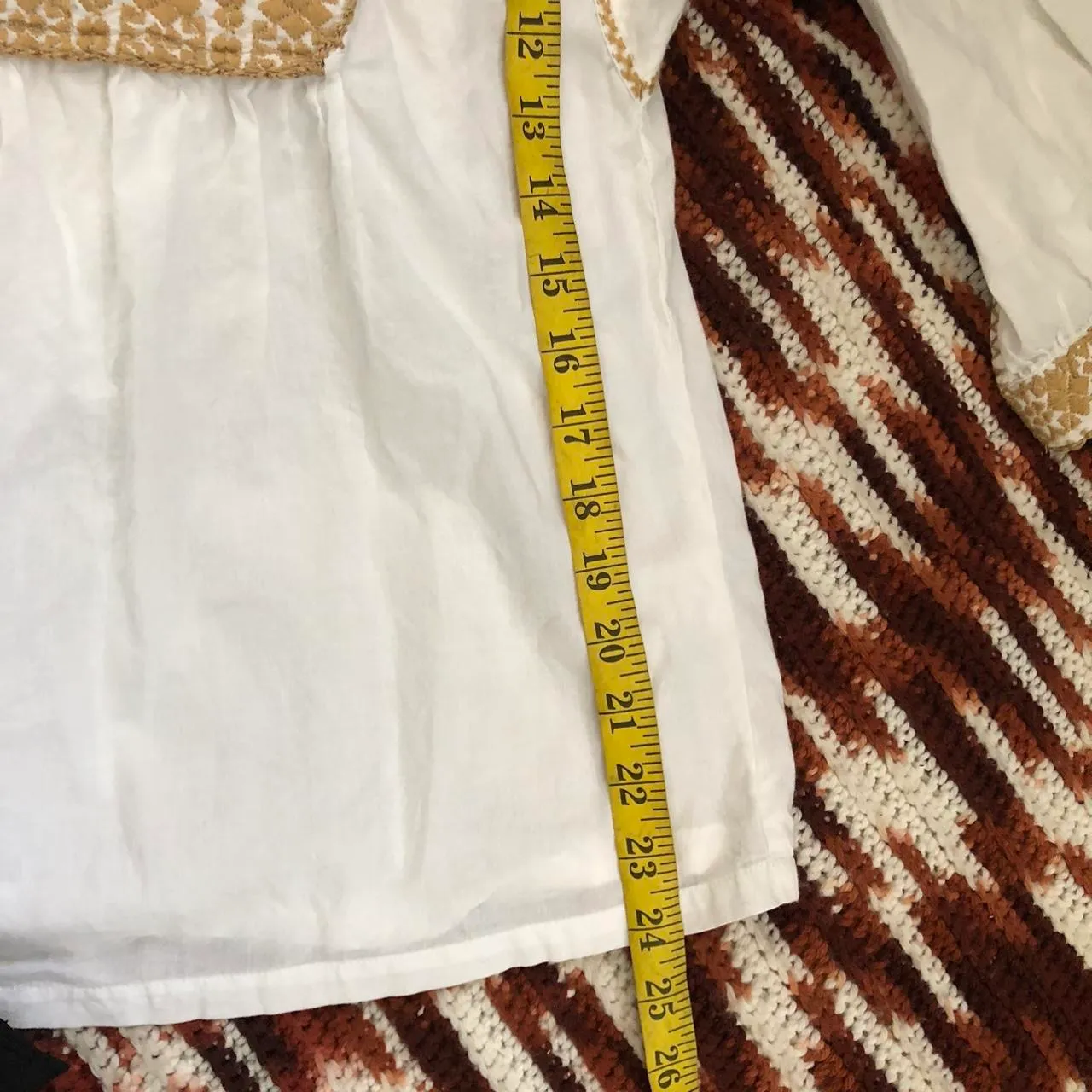 Sister Mary White Gold Brown Embroidered Bohemian Top Shirt Blouse Pullover Tunic Size S #boho #indie Measurement in pics - Image 6