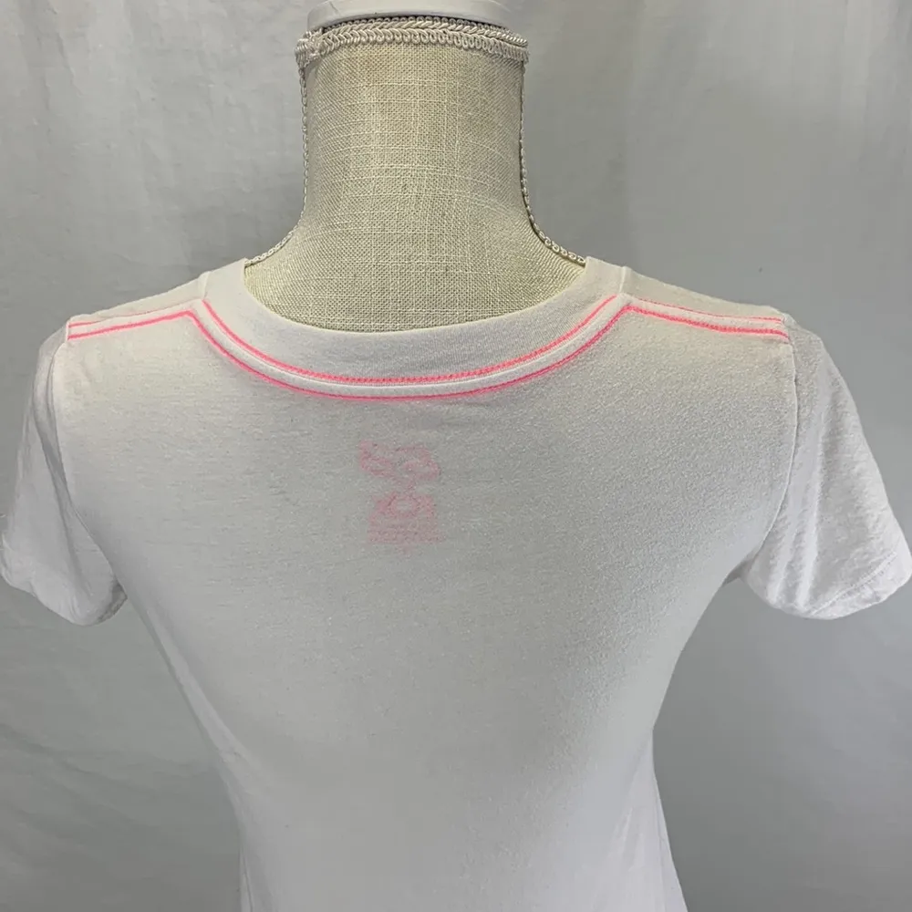 Fox V-neck Geometric Print White Tee Size XS - Image 8