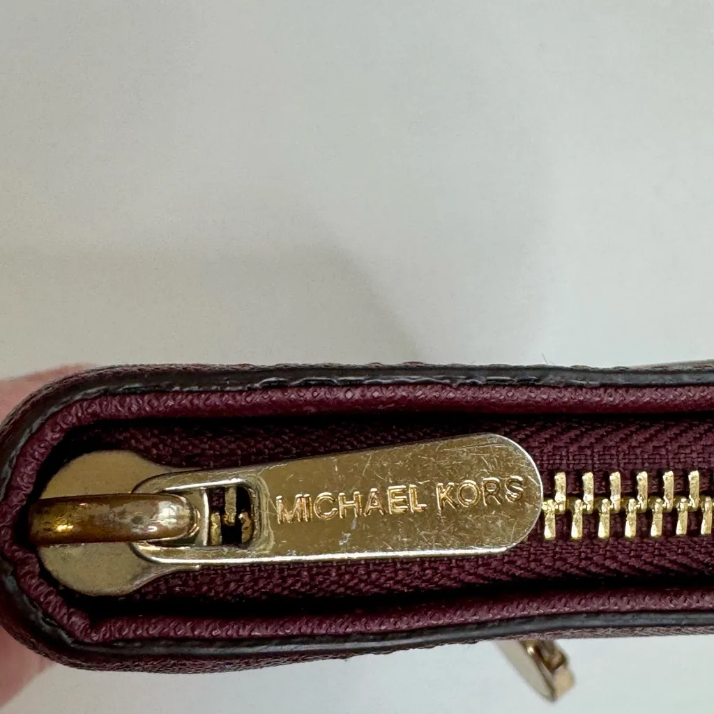 Michael Kors Hamilton Traveler Lg Zip Around Wallet Saffiano Leather Plum w Gold - Image 7