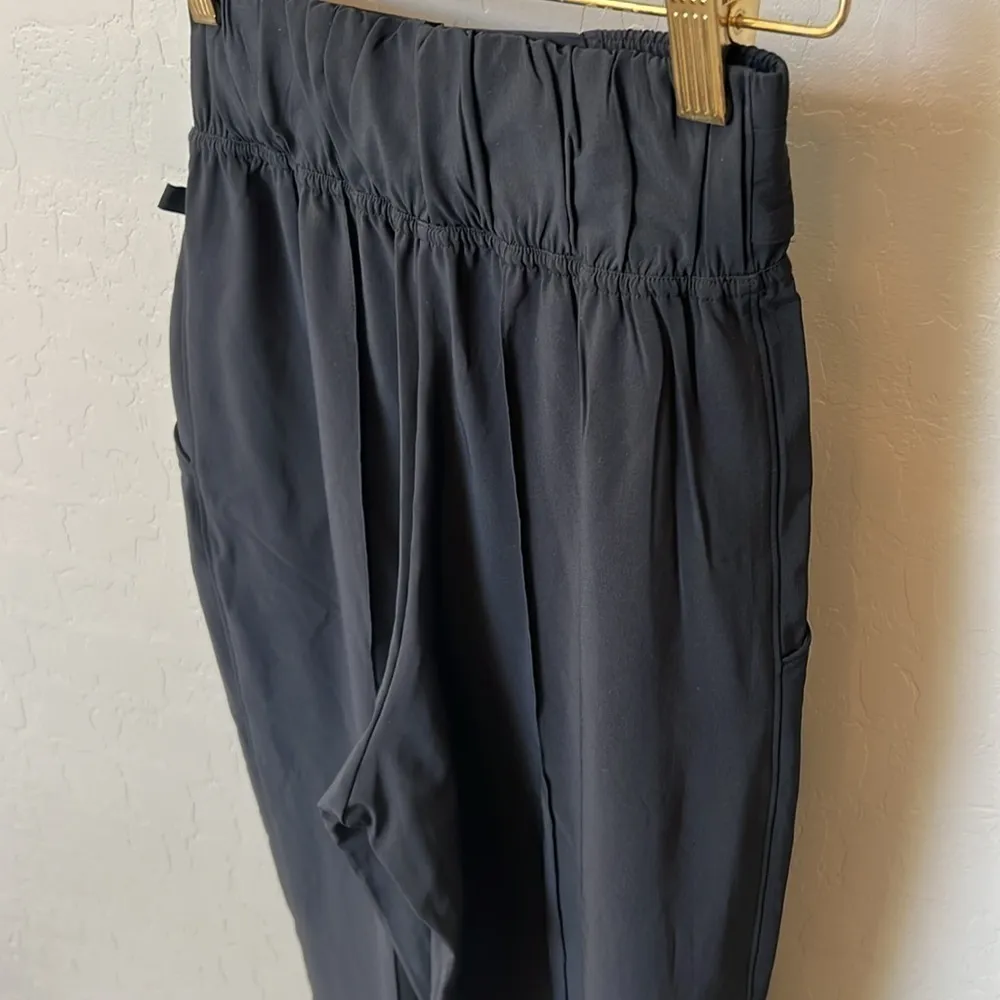 Lululemon  Noir wide leg pants, black, size 2 - Image 8