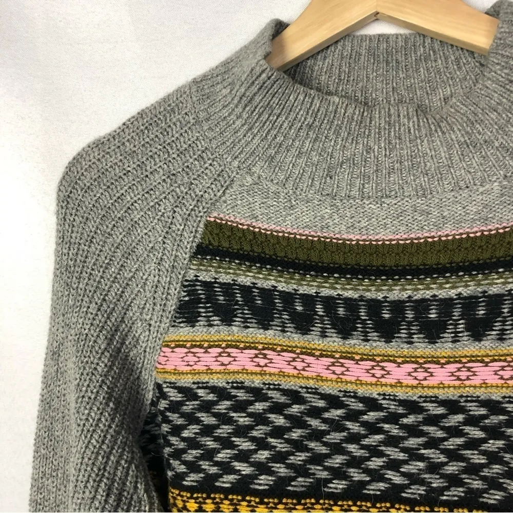 Urban Outfitters UO Ecote Gray Colorful Printed Front Mock Neck Sweater M - Image 3
