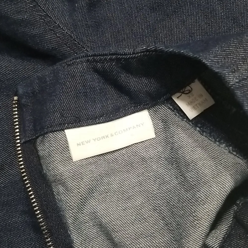 🌶 New York & Company Denim Shirt - Image 4