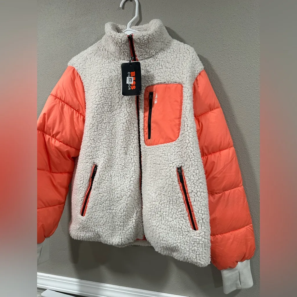 NWT Bass Outdoor Women’s Quilted Sherpa Zip Up Puffer Size L - Image 3