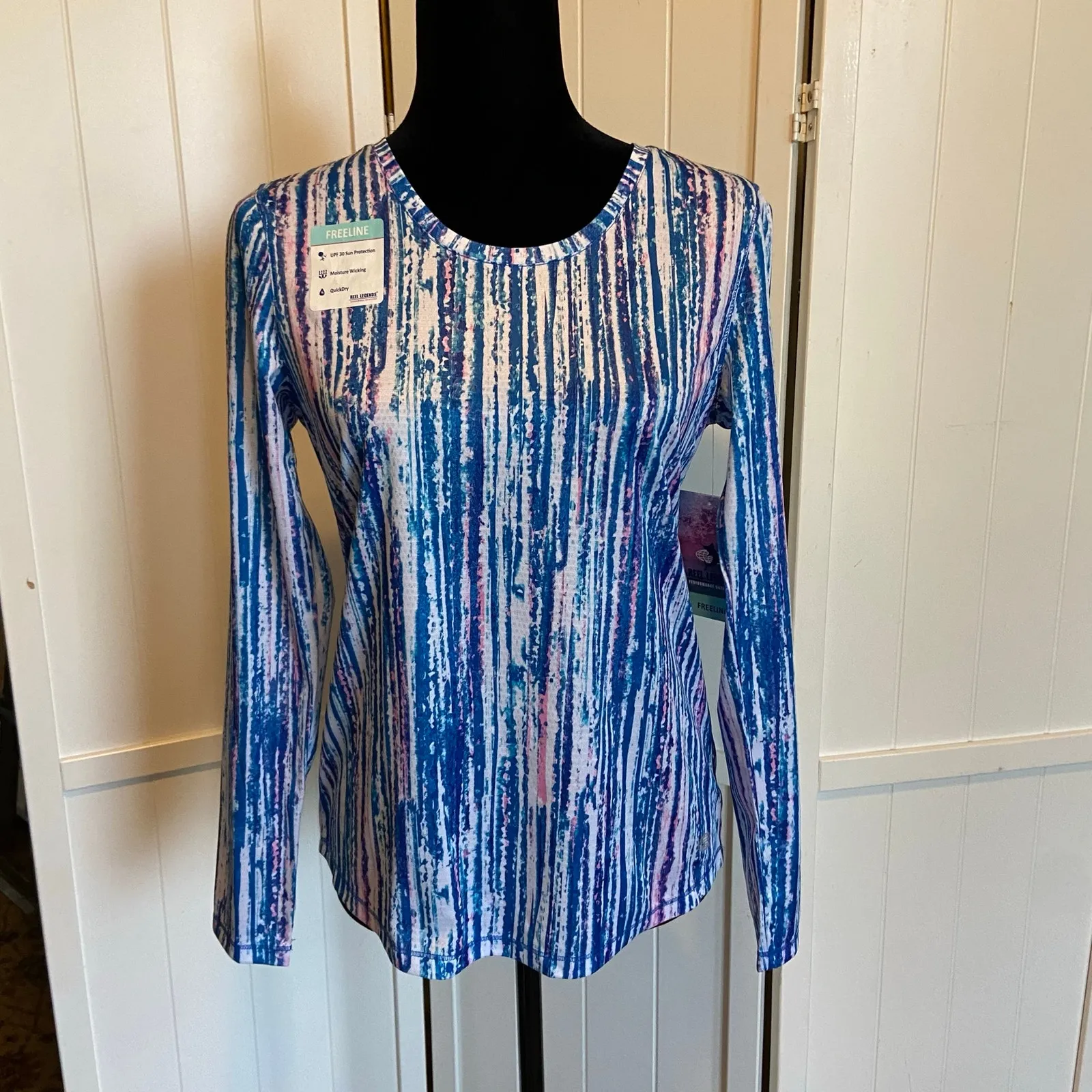 Reel‎ Legends Womens Top Size Small Glowing Lines Money Blue NEW - Image 5