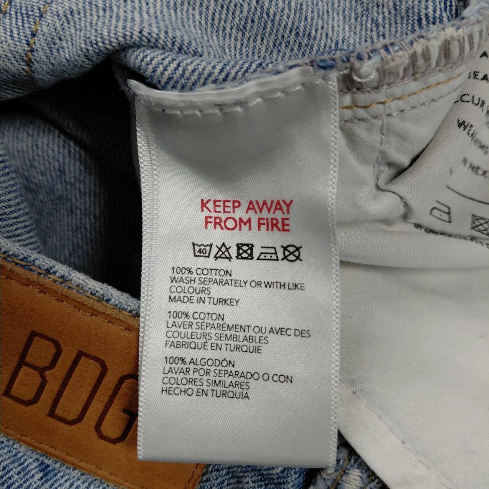 Y2K BDG Urban Outfitters Women's Pax Denim Jeans Size 28 Ripped Trashed Cut Off - Image 7