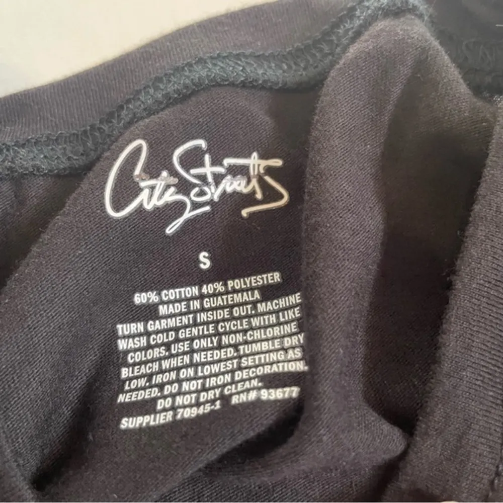 NWT Black Red Vampire Lips Livin’ My Best Life Babydoll T-Shirt  New - Image 5