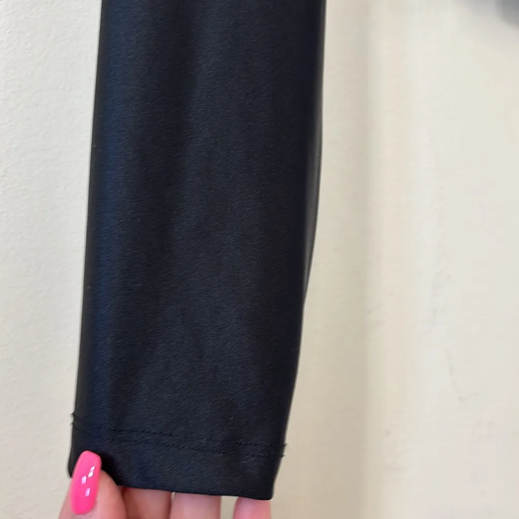 Aritzia Babaton Contour Squareneck Longsleeve Black Size Small - Image 5