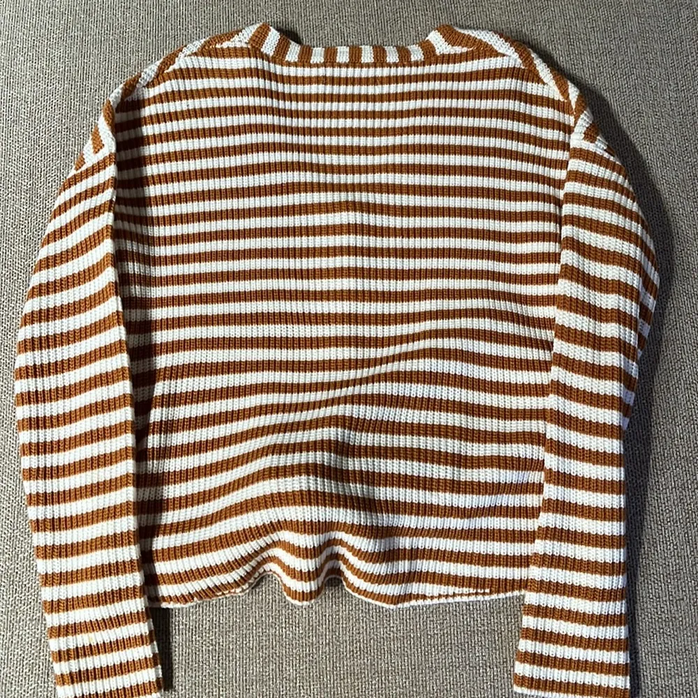 Mustard striped sweater - Image 4