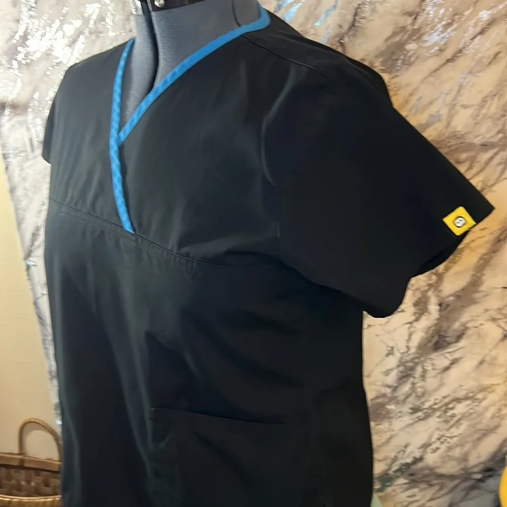 Ladies scrub shirt Sz L Blue Size L - Image 3