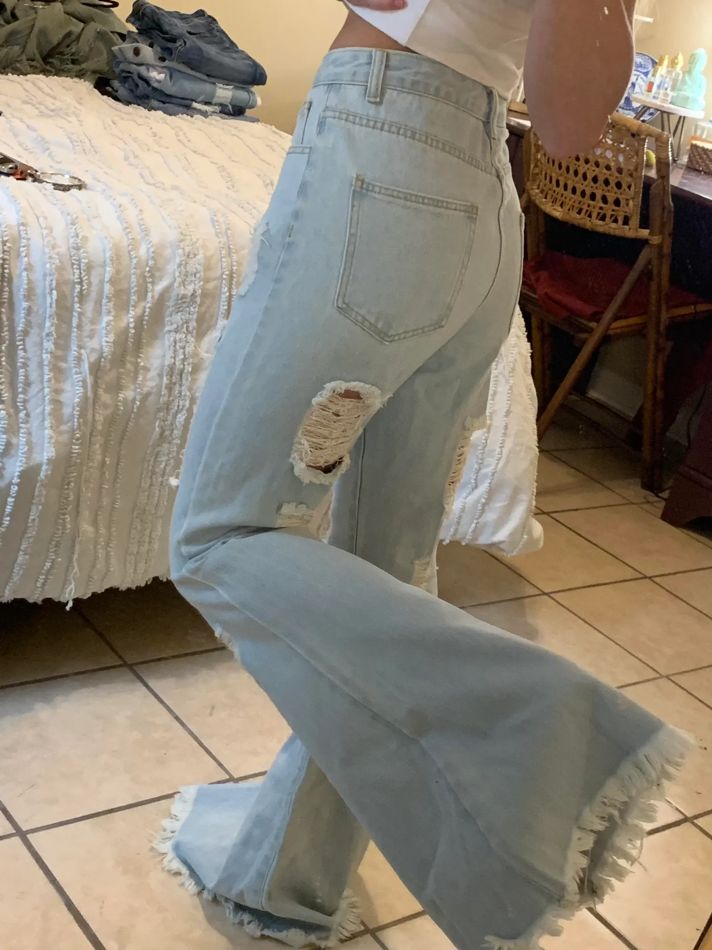 SheIn High Waisted Bell Bottom Jeans - Image 3