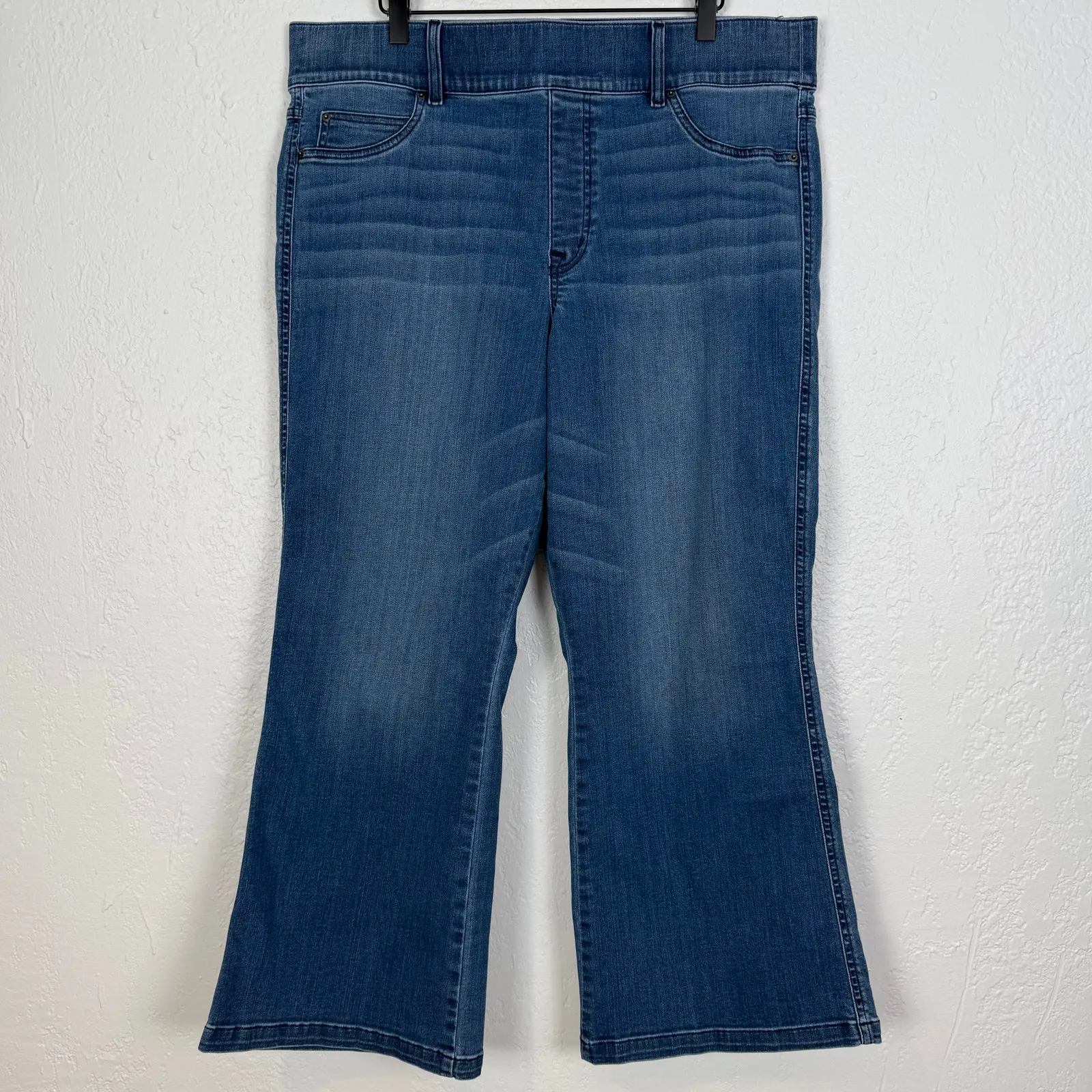 Spanx Women's Kick Flare Pull-On Stretch Jeans in Vintage Indigo Size 2X - Image 2