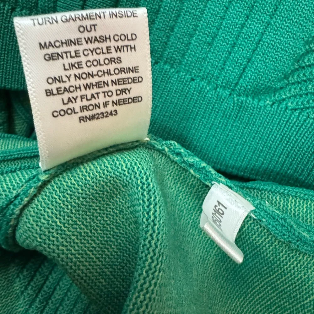 Gabrielle Union Green Ribbed Sleeveless Bodycon Sweater Dress Size Large. A7 - Image 16