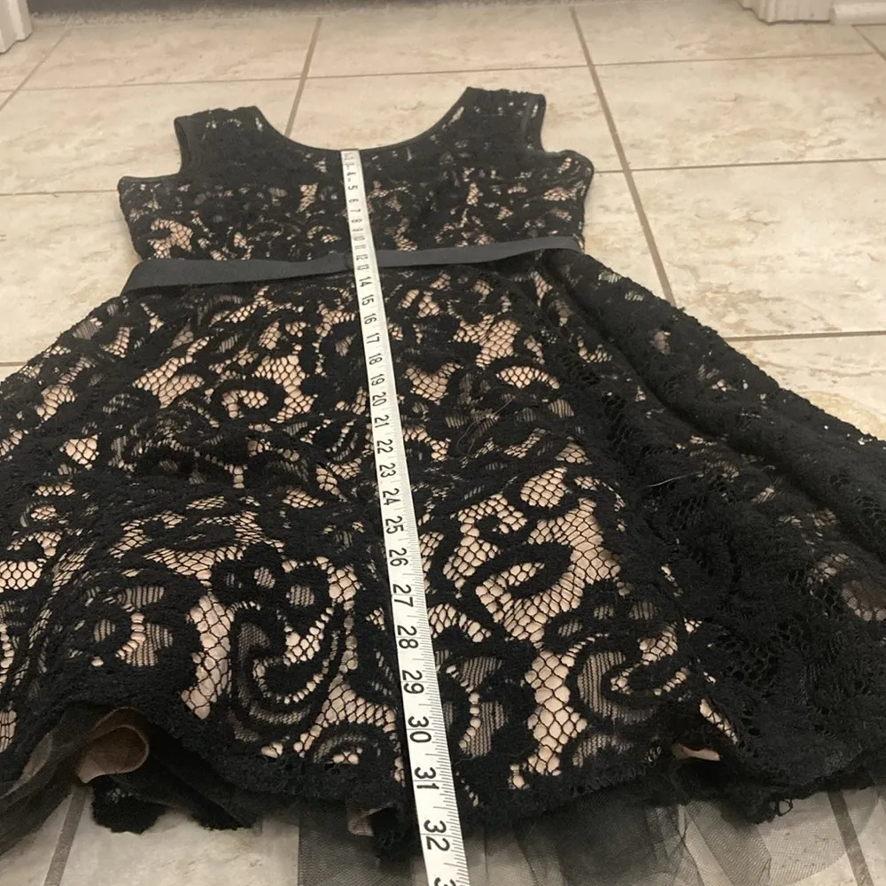 Betsey and Adam Black and Nude Lace Formal Dress - Image 10