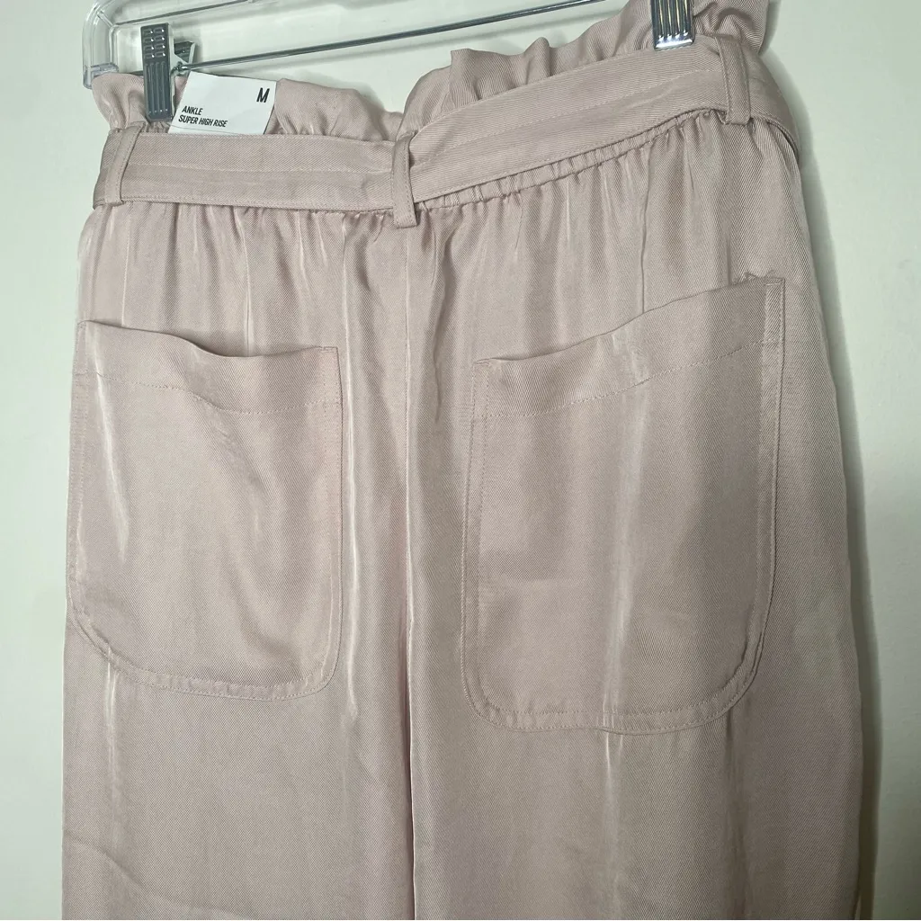 Express Super High Rise Silky Jogger Pants M - Image 4