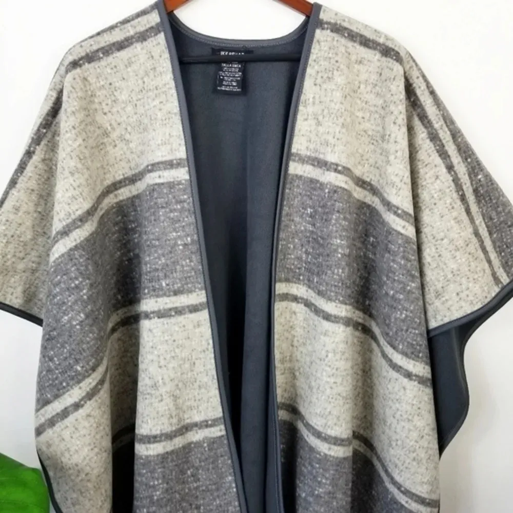IKE BEHAR Reversible Fleece Poncho Wrap On OS Gray Size undefined - Image 6