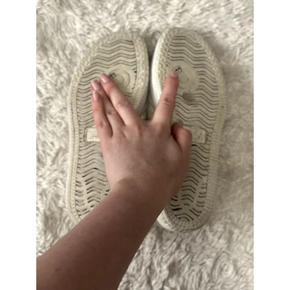 New Balance Pro Court Cup Women's 7 Cream Beige Satin Suede Sneakers - Image 7