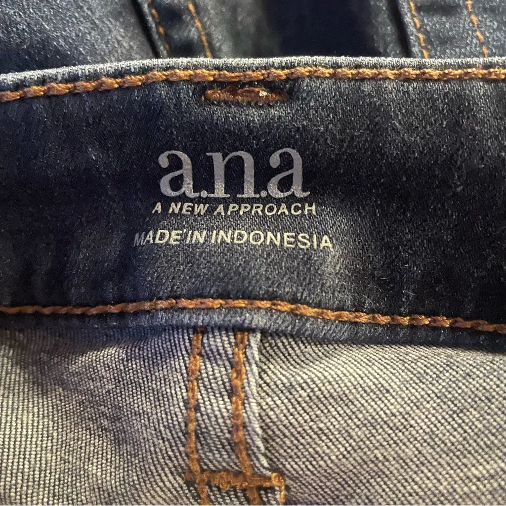 ANA Skinny Ankle Jeans navy size 6 
65% cotton 21% rayon 13% poly 1% spandex - Image 5