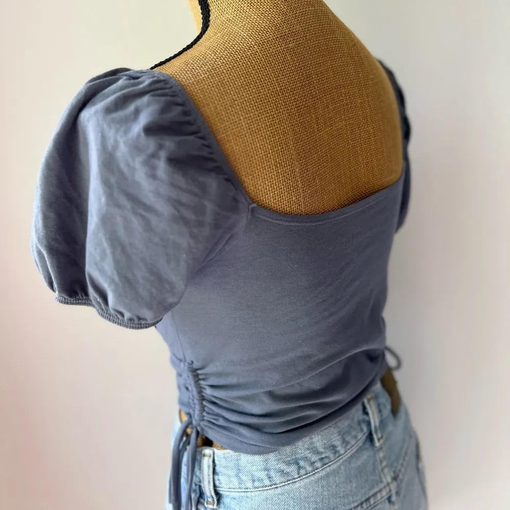 Hollister Cropped Blue Puff Short Sleeve Hollister Top - Image 6