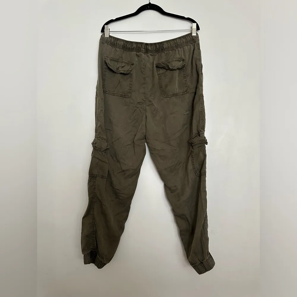 C & C California Light Wash Lyocell Olive Jogger Cargo - Image 2