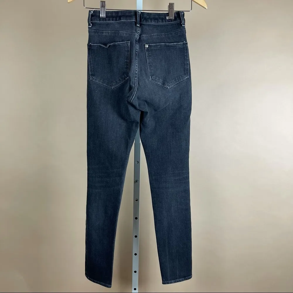 H&M High Waist 360 Stretch Size 26 Skinny Jeans Grunge Dark Wash - Image 2