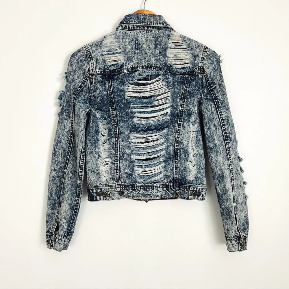 Acid-Wash Thrashed Distressed Button-Front Denim Jacket | Size M - Image 2