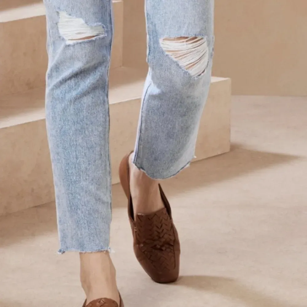 Banana Republic Ultra High Rise Slim Fit Cropped Jeans Size 26 - Image 4