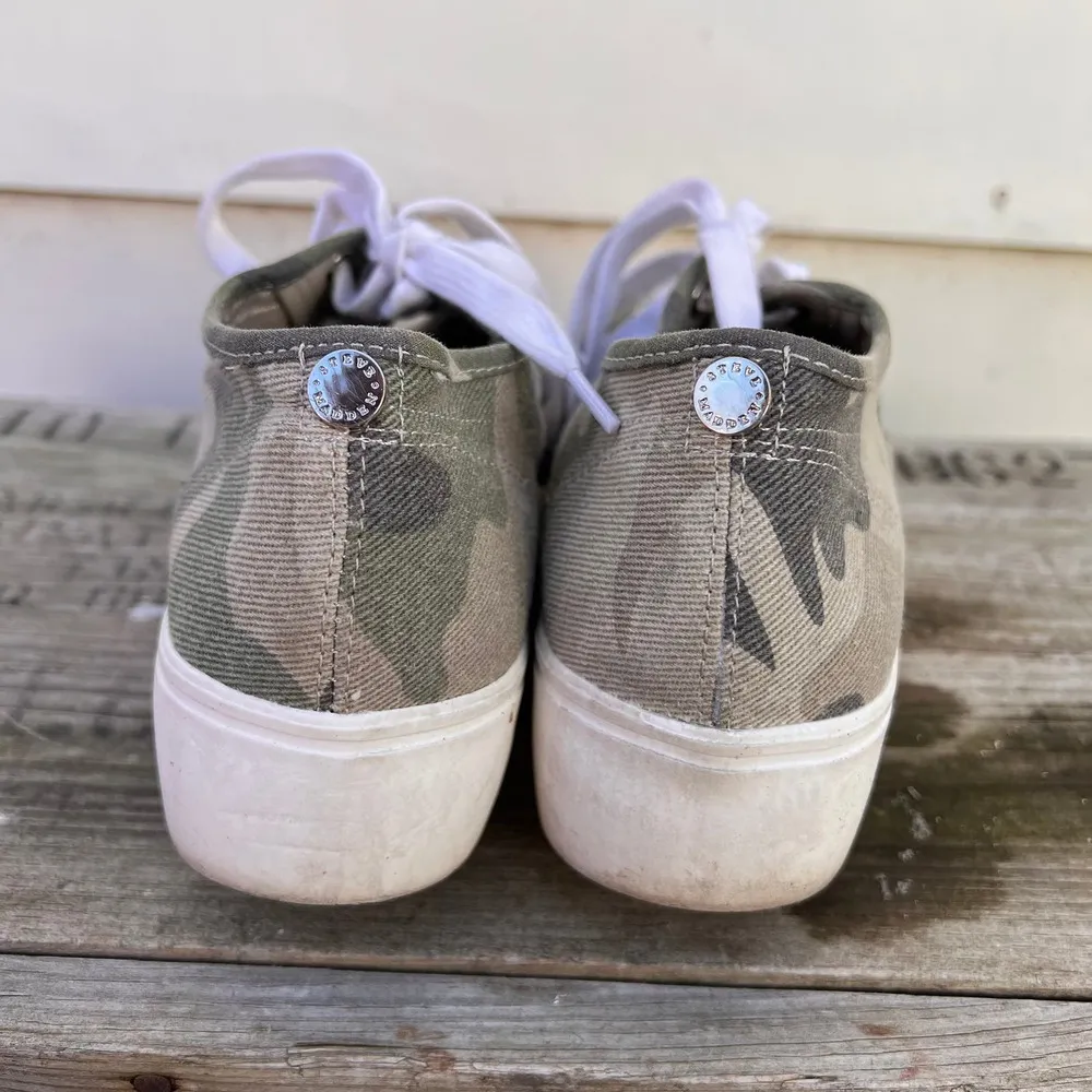 Steve Madden Emmi Sneakers platform green camo - Image 4