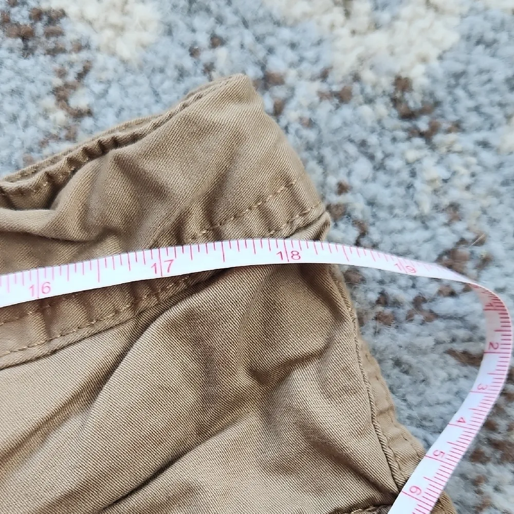 Basic Editions Embroidered Cargo Shorts Relaxed Fit Tan XL - Image 4