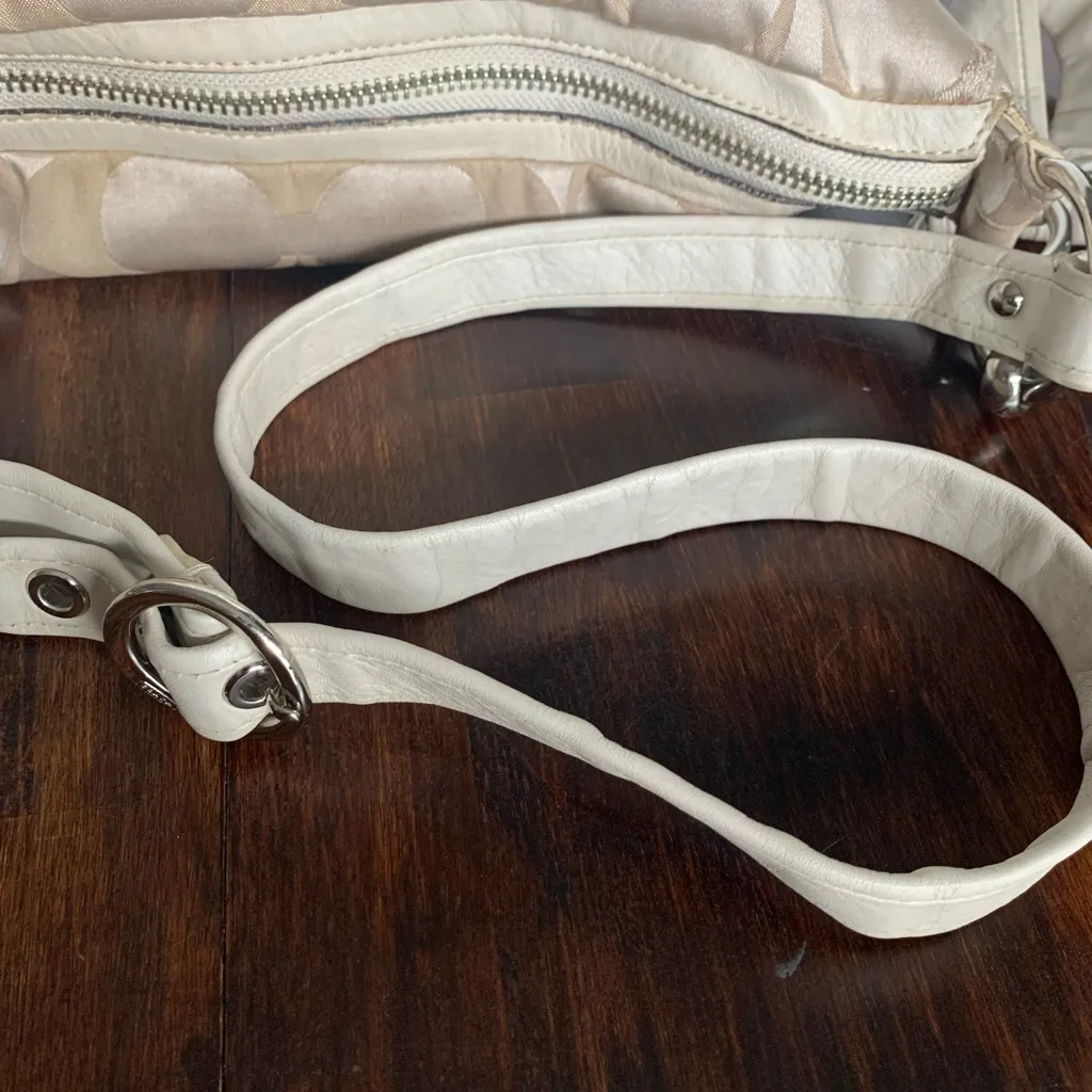 COACH ALI SIGNATURE SATEEN HOBO - Image 6