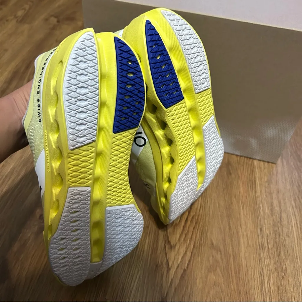 ON CLOUDSURFER yellow running athletic training lace up shoes sneakers sz 9 new - Image 5