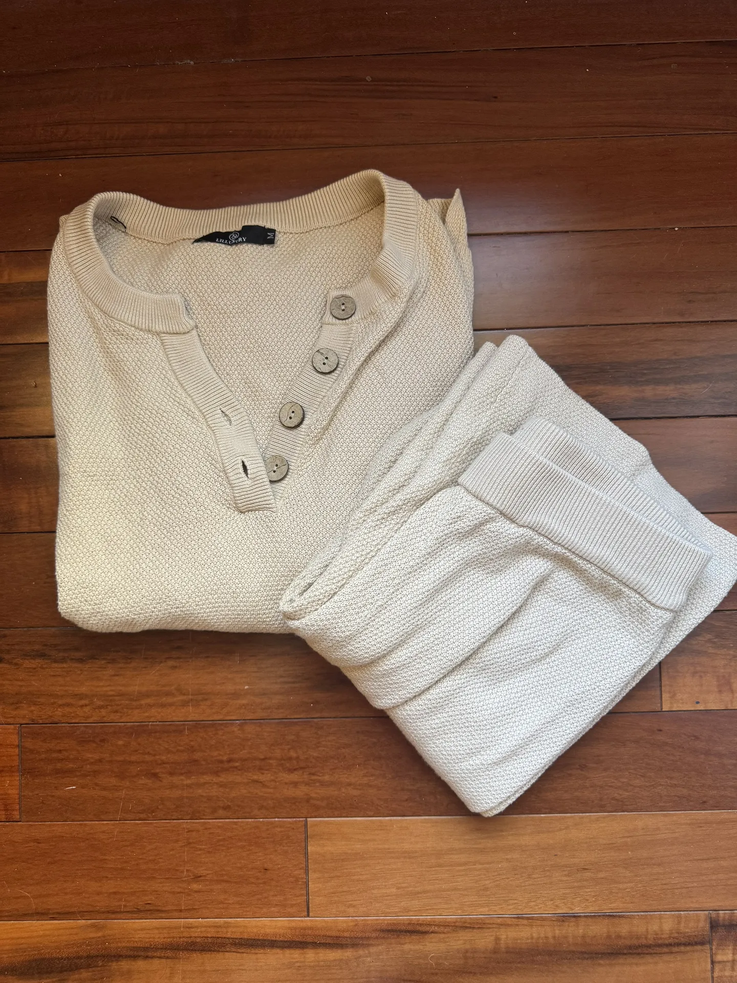 Lounge Set - Image 2