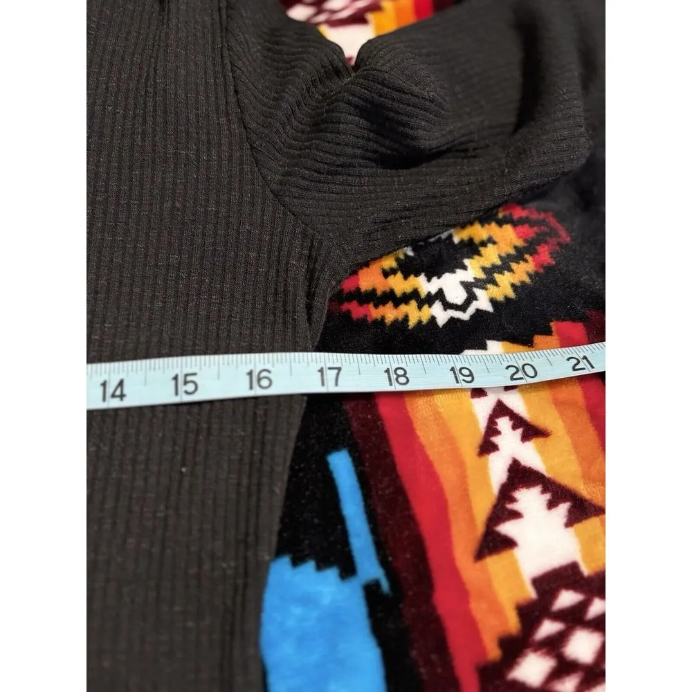 No Brand Black Ribbed Sweater Round Neck Long Crochet Sleeve Size M Buttons Size M - Image 7