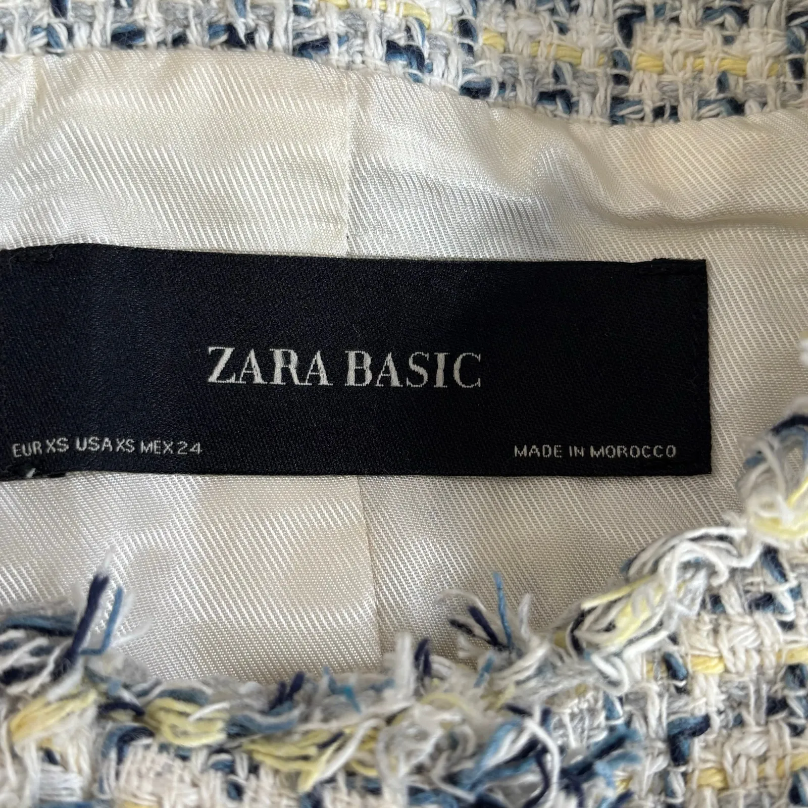 Zara Basic Cropped Tweed Jacket Blue Yellow Fringe Trim Floral Brooch Buttons XS - Image 8