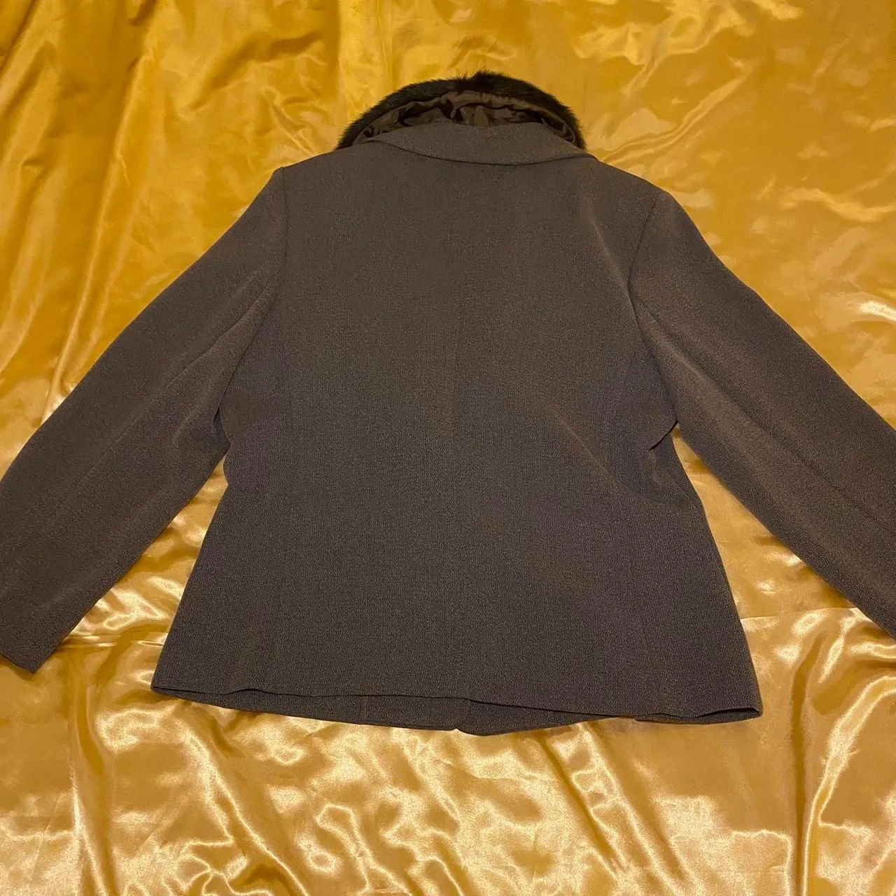 Amanda Smith Dress Brown Vintage Blazer with Faux Fur Collar and Button Closure - Image 5