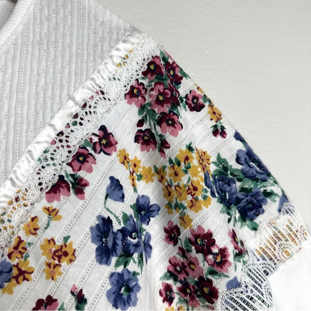Vintage USA Made Floral Lace Chevron Shirt L/XL Alabuy Cottagecore Grandmacore White Size L - Image 2