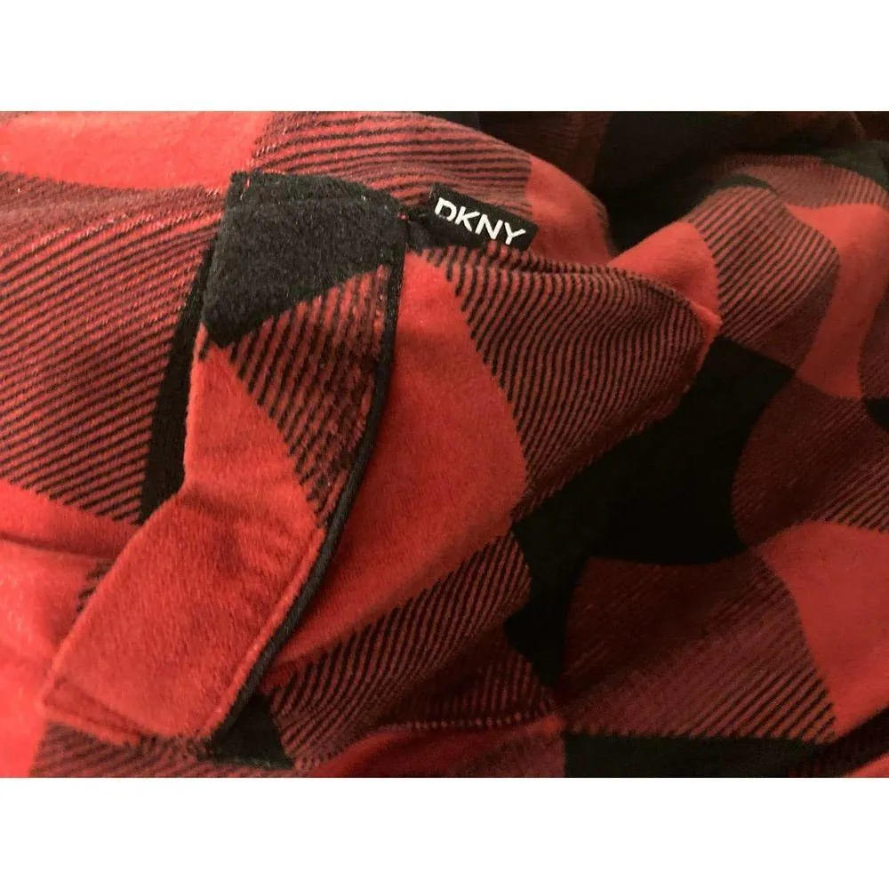 DKNY Size Medium Red & Black Checkered Plaid TOP only Sleep loungewear flannel - Image 6