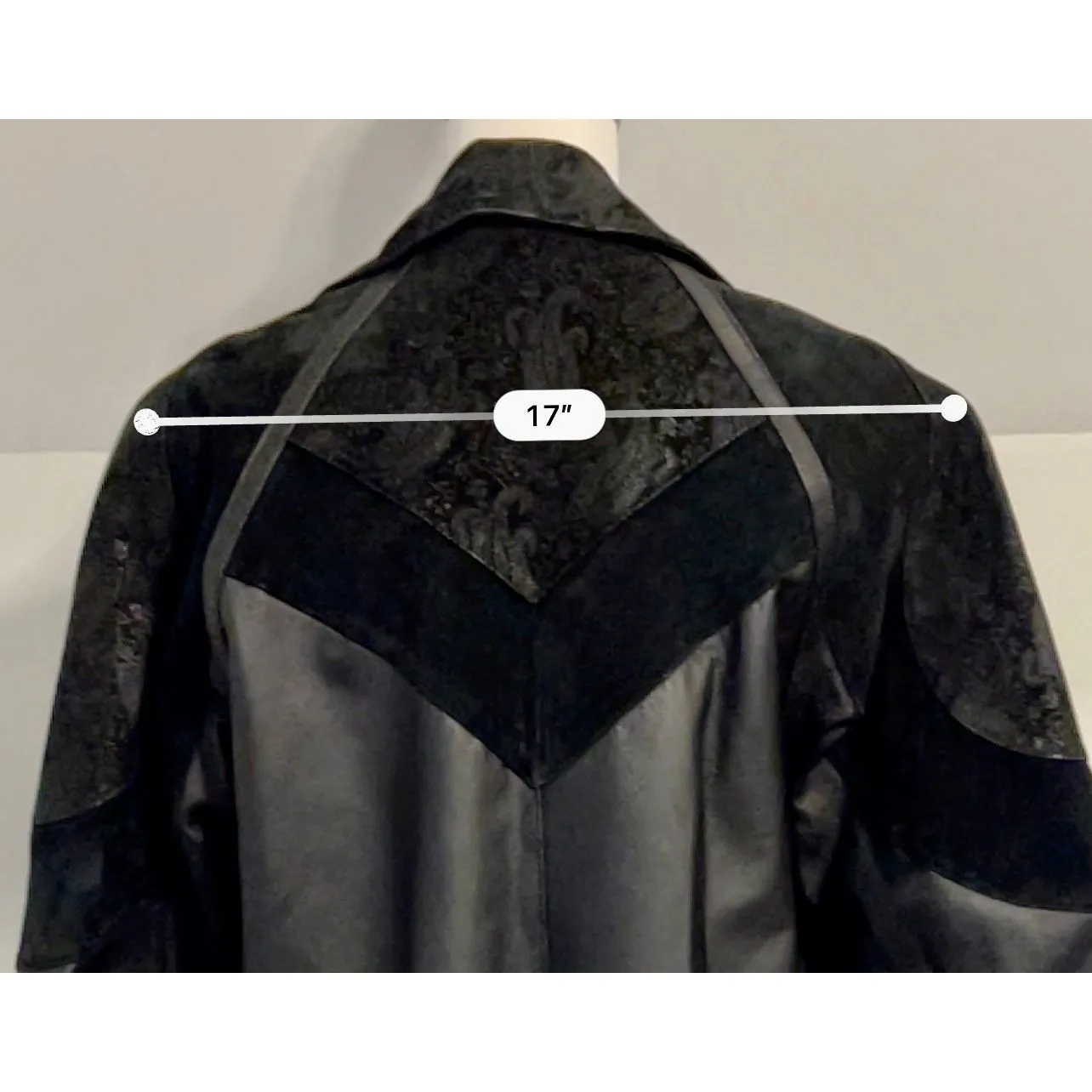 100% Genuine Leather Tooled Paisley Blazer/Coat Women’s LARGE - Image 4