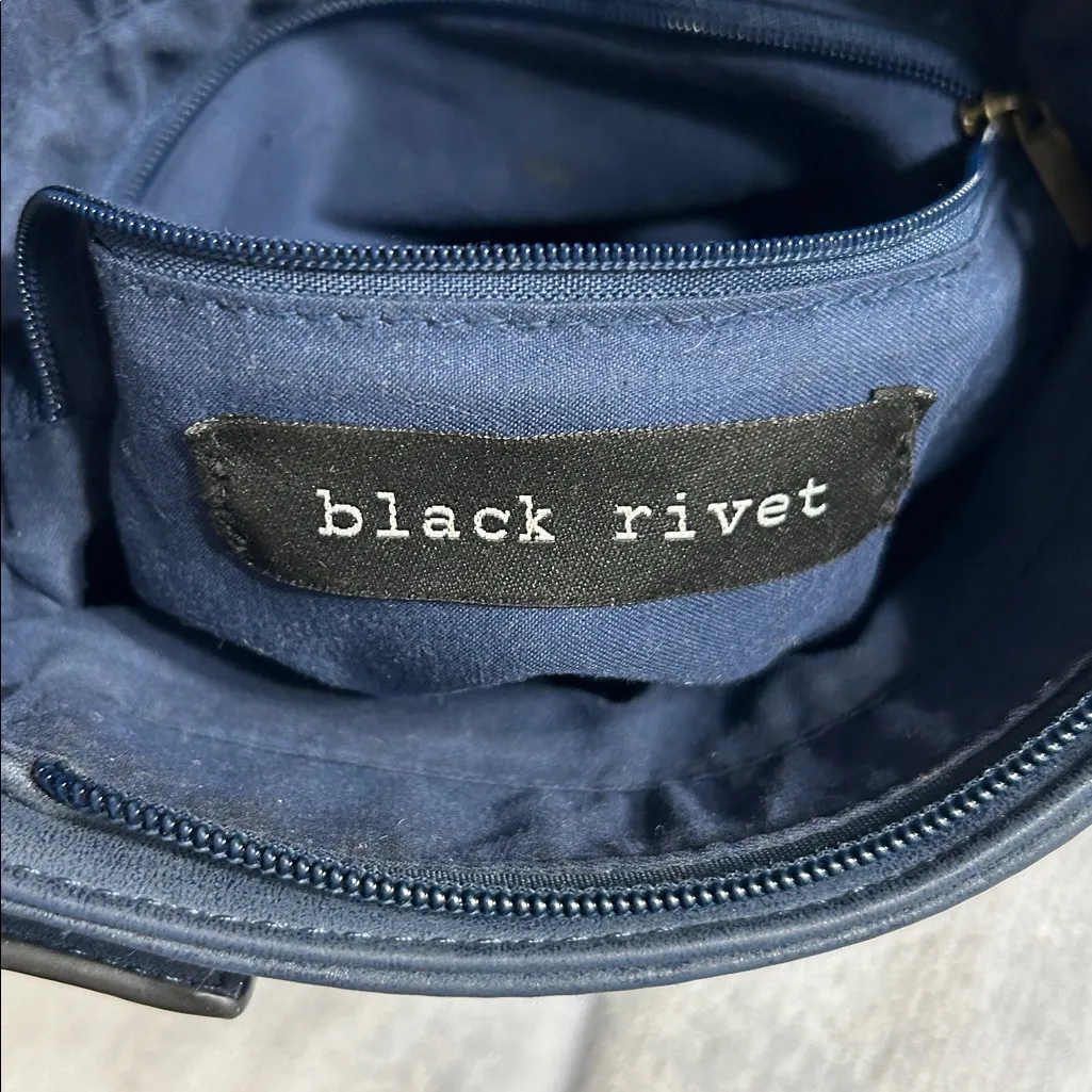 Black Rivet Navy Leather Crossbody Bag - Image 6