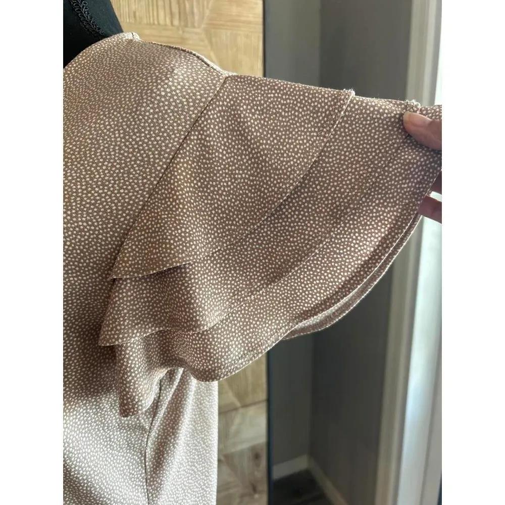 Adrianna Papell Womens Top Sz Medium Tan Short Flutter Sleeves - Image 3