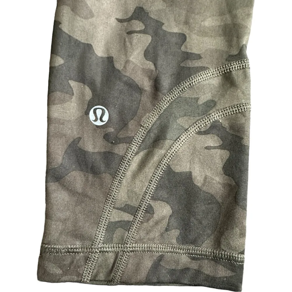 Lululemon Run Inspire Crop ll Legging Savasana Camo Fatigue Green Size 6 - Image 5