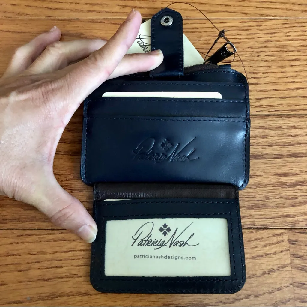 Patricia Nash Cassis Le Fleur ID Leather Card Blue Floral Wallet NWT - Image 6