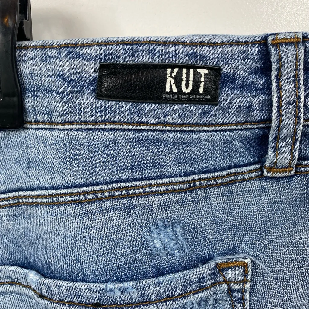 Kut from Kloth Reese ankle straight leg 12 Light Wash Raw Hem Frayed Distressed - Image 6