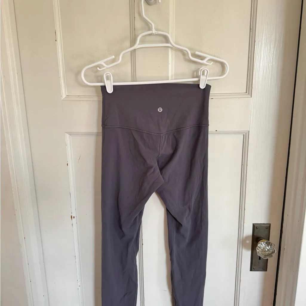 Lululemon gray align high rise pant size 6 - Image 4