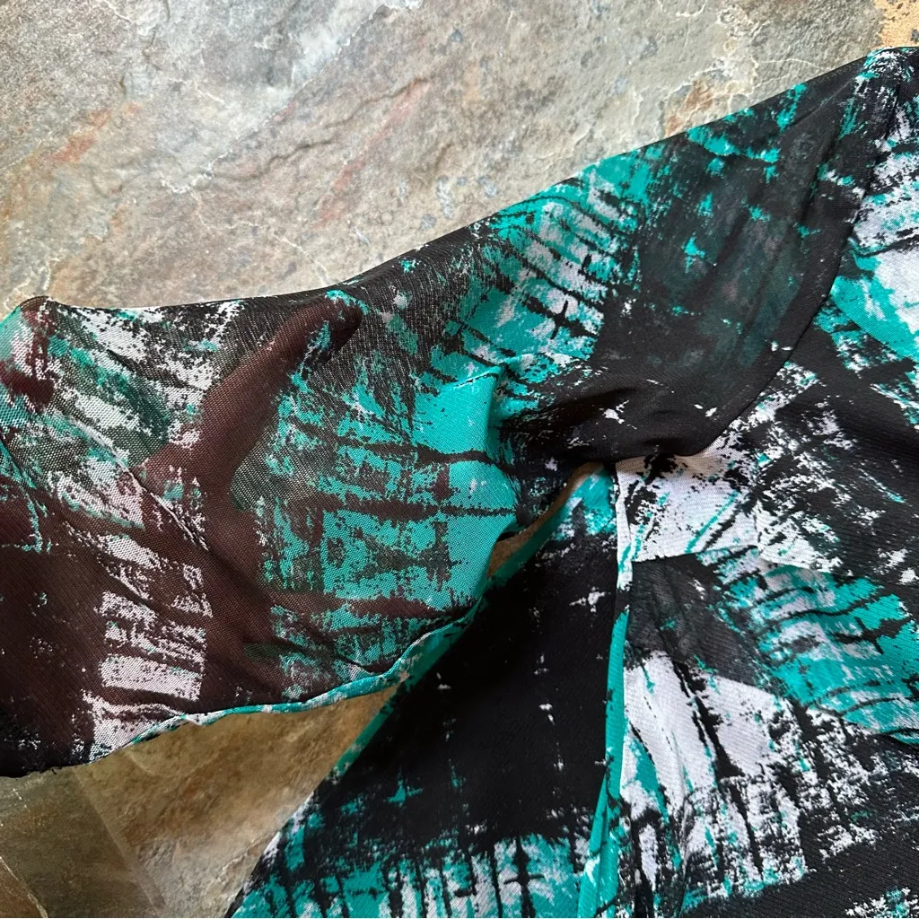 Dana Buchman Abstract Print Sheer Ruffle Blouse Women's Size Large 3/4 Sleeve - Image 5