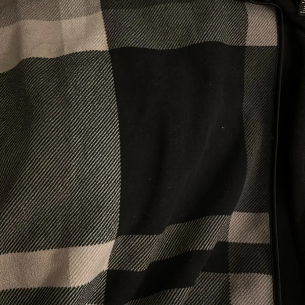 Ike Behar Fleece Plaid Poncho Wrap Shawl cape Black Size undefined - Image 4