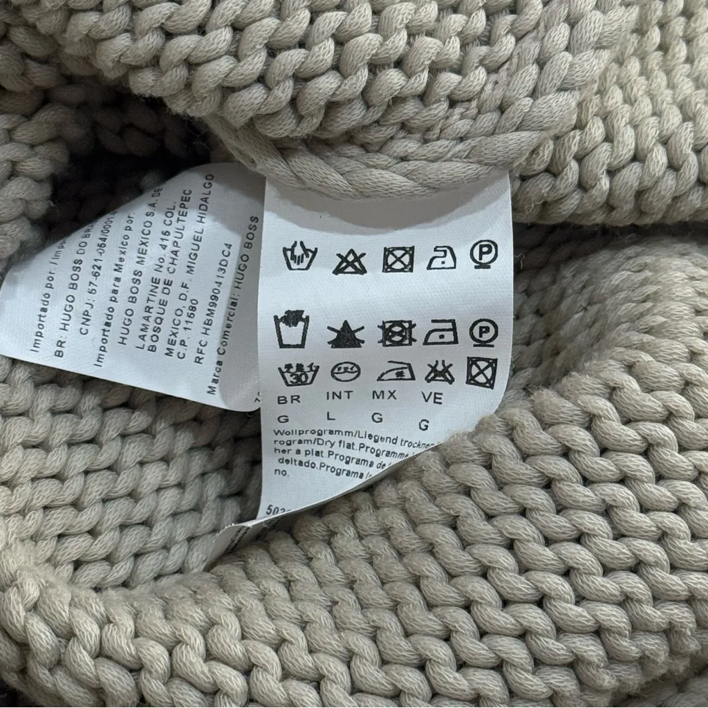 Hugo Boss Tan Knit Long Sleeve Holiday Cabincore Crewneck Eyelet Sweater Size L - Image 9