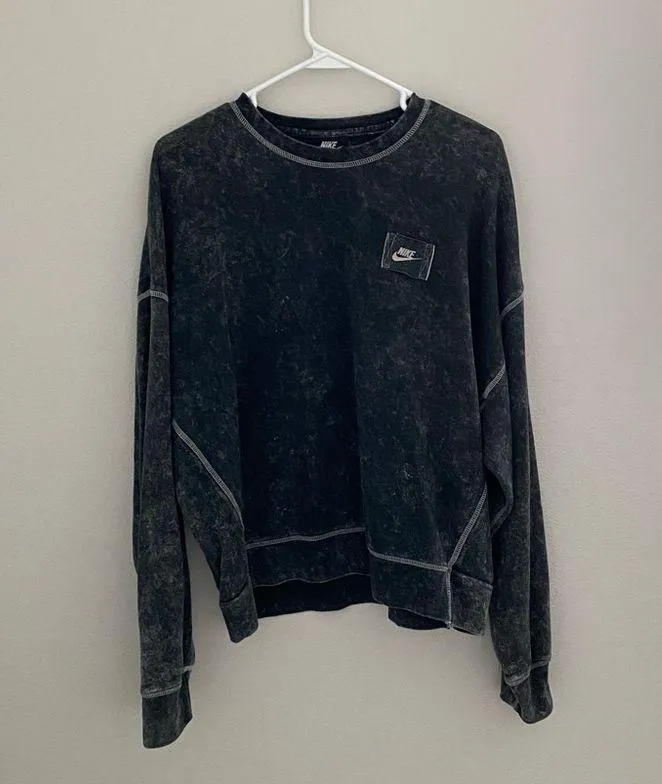 Nike Black Acid Wash Crop Sweatshirt Size XXL - Image 2